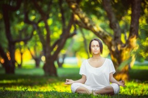 -河南建业客场逼平山东鲁能泰山队，鲁能与河南建业今晚足球比赛直播