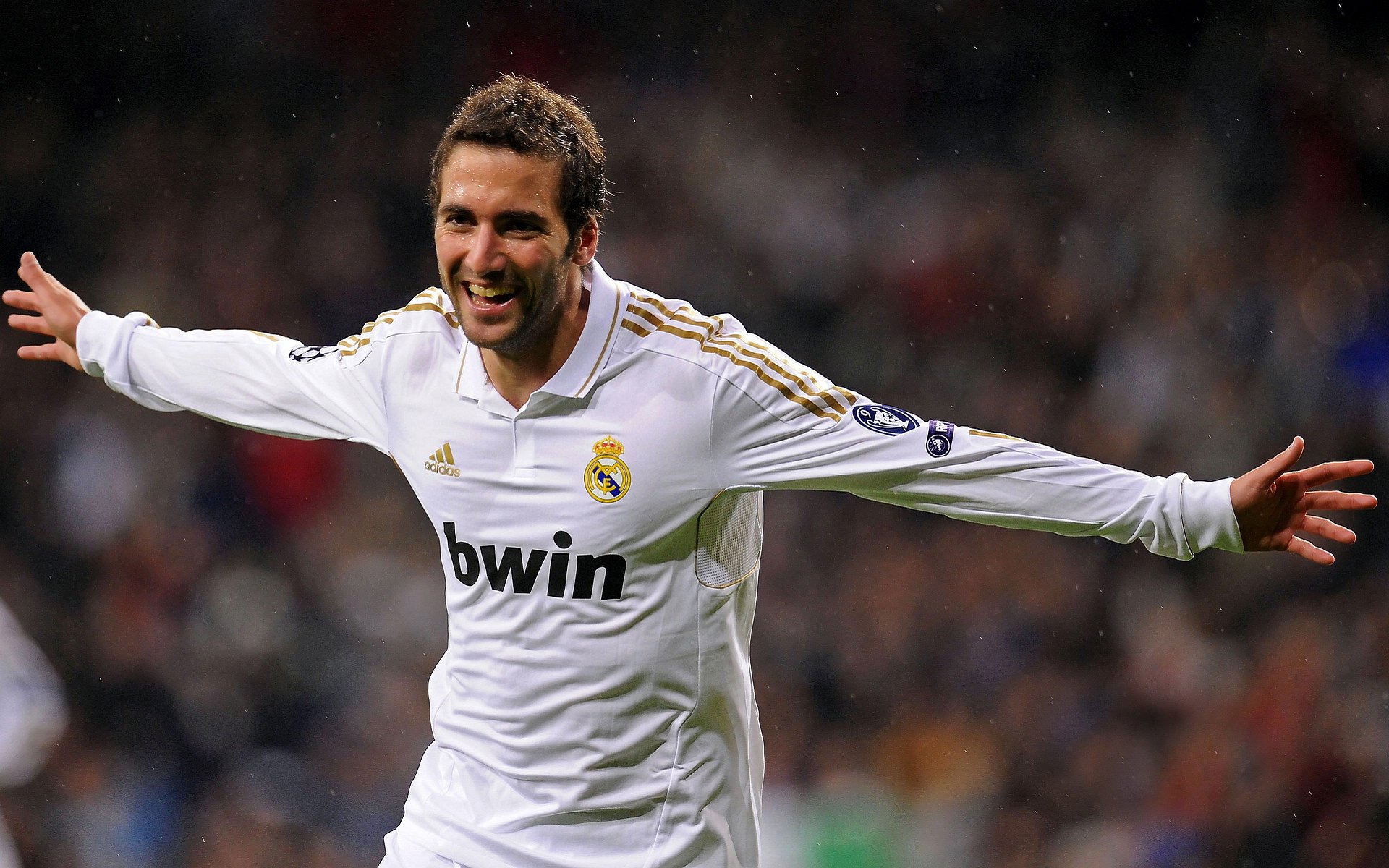 布拉德福德进攻组合重组见效，山谷之心力争保级，布拉德福德足球俱乐部