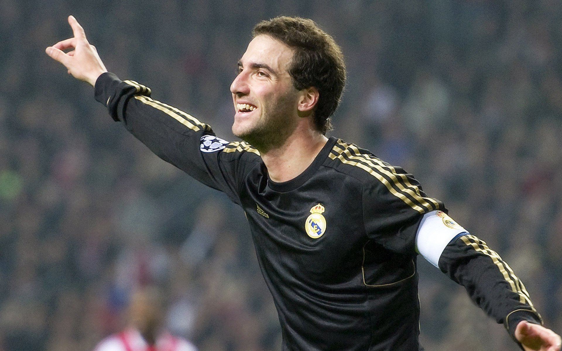 梅德尔迪反对换帅传言，佛罗伦萨教练态度坚定，梅弗里德